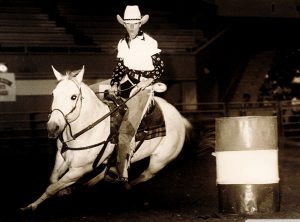 Sandra Thompson Graves / Barrel Racing